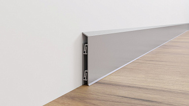 Плинтус AlPro13-2642 алюминиевый анодированный с кабель-каналом на клипсу L 100 серебро матовое 2,95 м