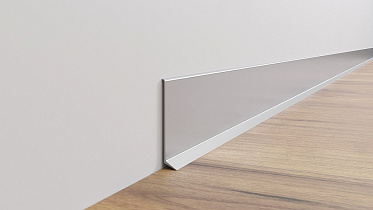 Плинтус AlPro13 - 21100 алюминиевый анодированный L 100 серебро матовое 2.95 м.